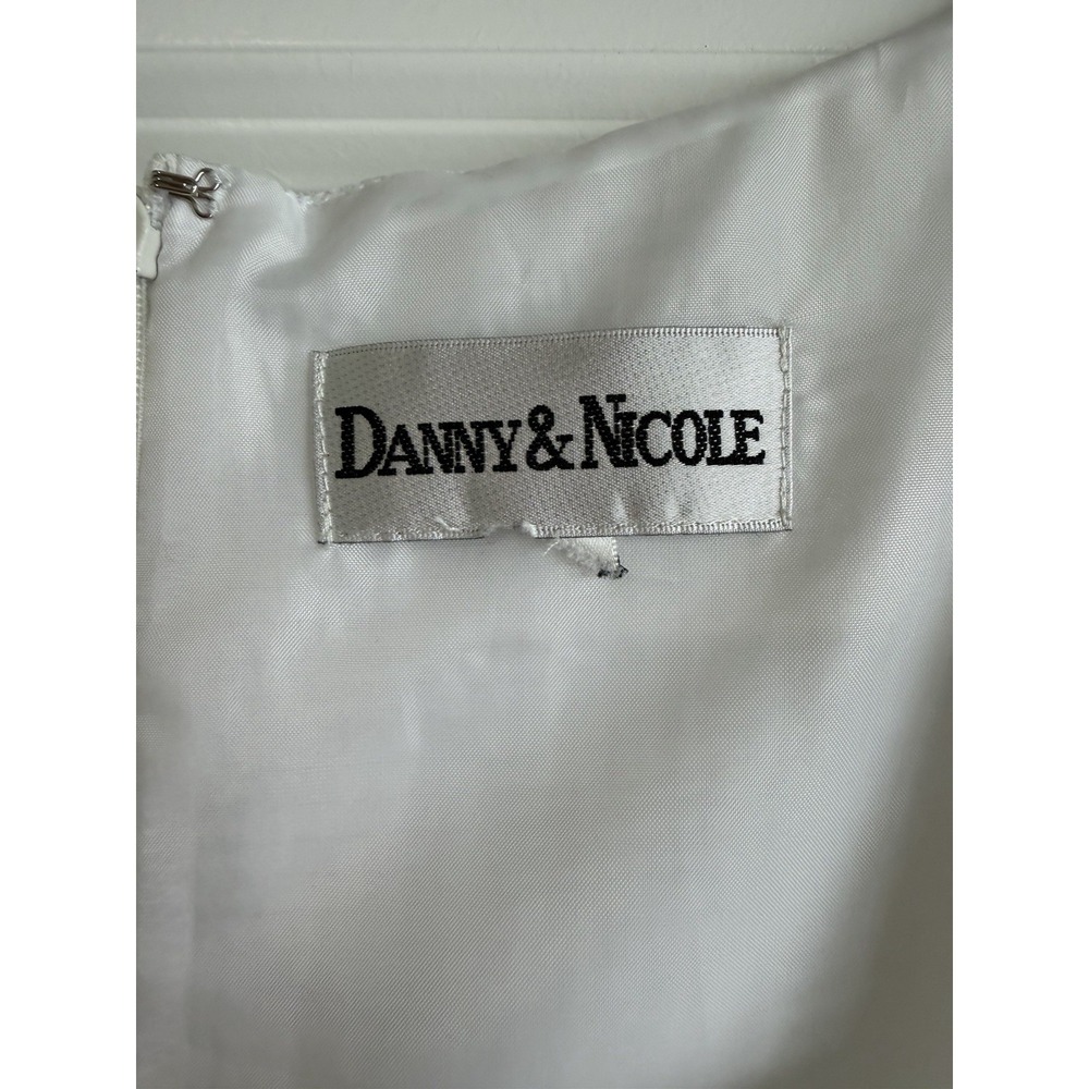 Danny & Nicole Women's White Sleeveless Lined Mini Dress Size 12 - Picture 4 of 10